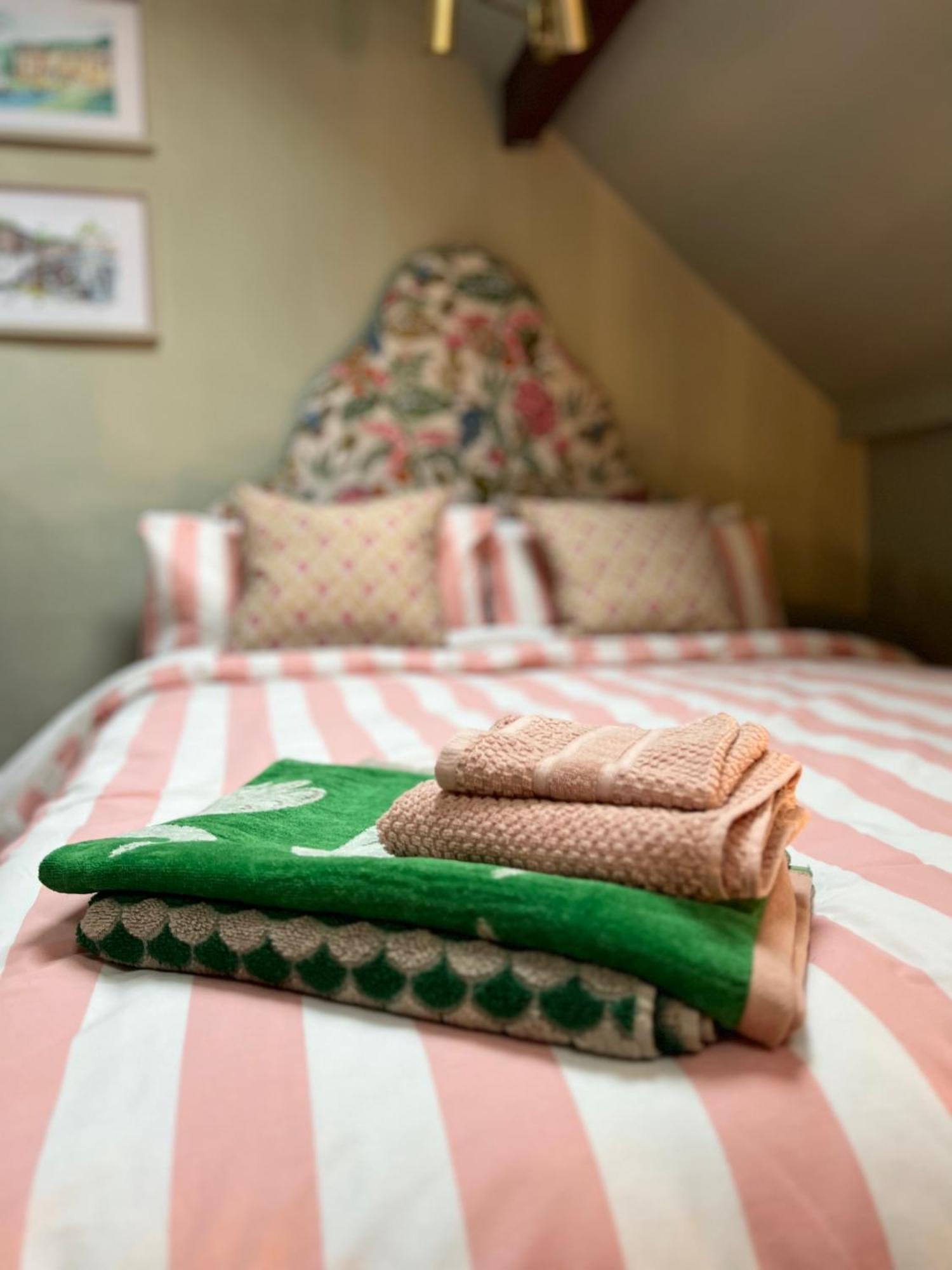 Rowan Cottage Кромфорд Экстерьер фото