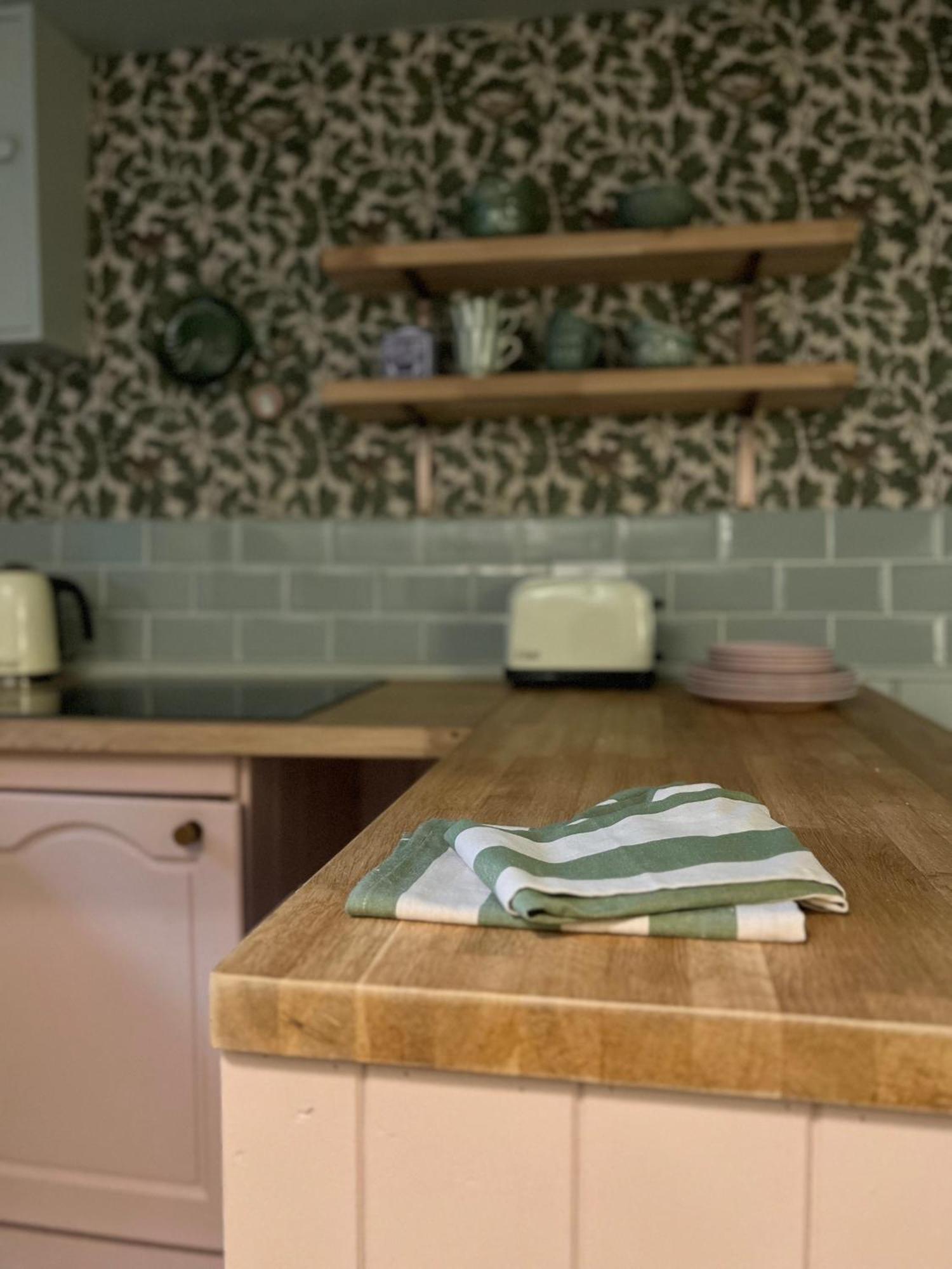 Rowan Cottage Кромфорд Экстерьер фото